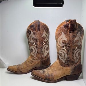 Western Cowboy Boots - Brown Leather with White Stitching size 8.5